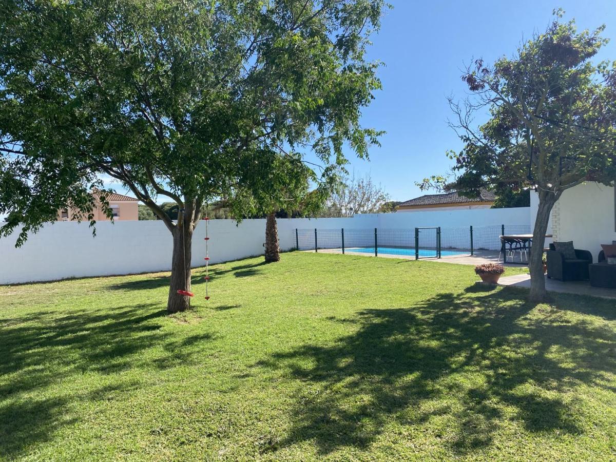Sumatra Villa Chiclana de la Frontera Luaran gambar